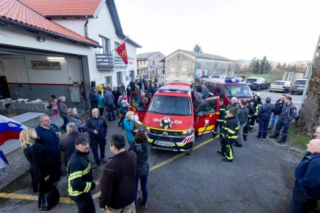 PREDAJA GASILSKEGA VOZILA PGD ZAGORJE 13.3.2024 - Valter Leban-1133